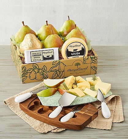 Royal Riviera® Pears with Cheeses and Serving Set